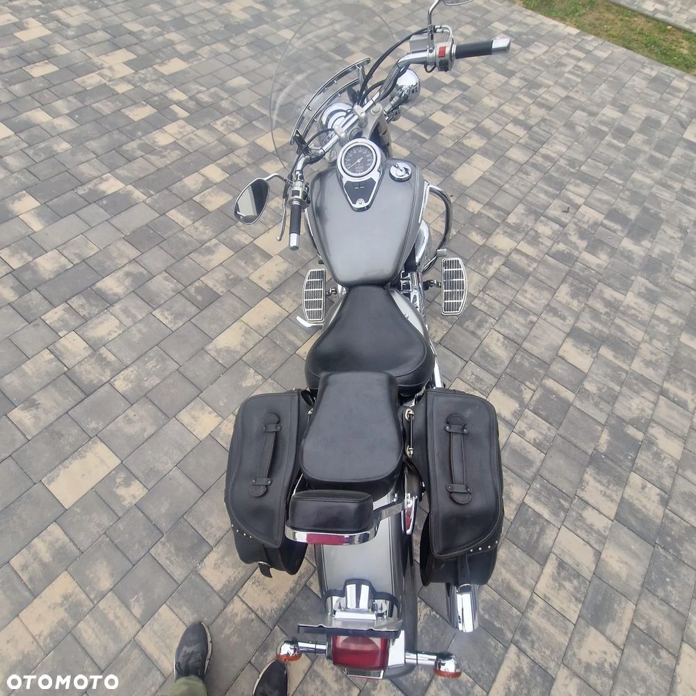 Suzuki Intruder - 6