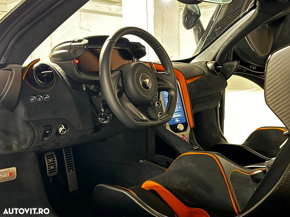 McLaren 750S Spider - 31