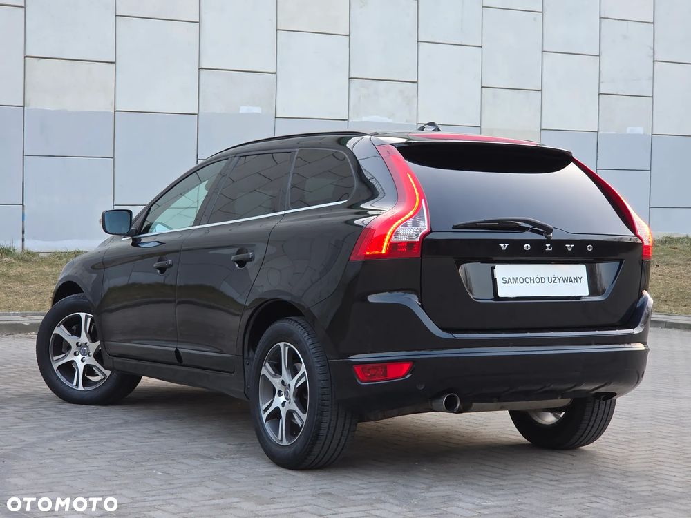 Volvo XC 60 D3 R Design - 4