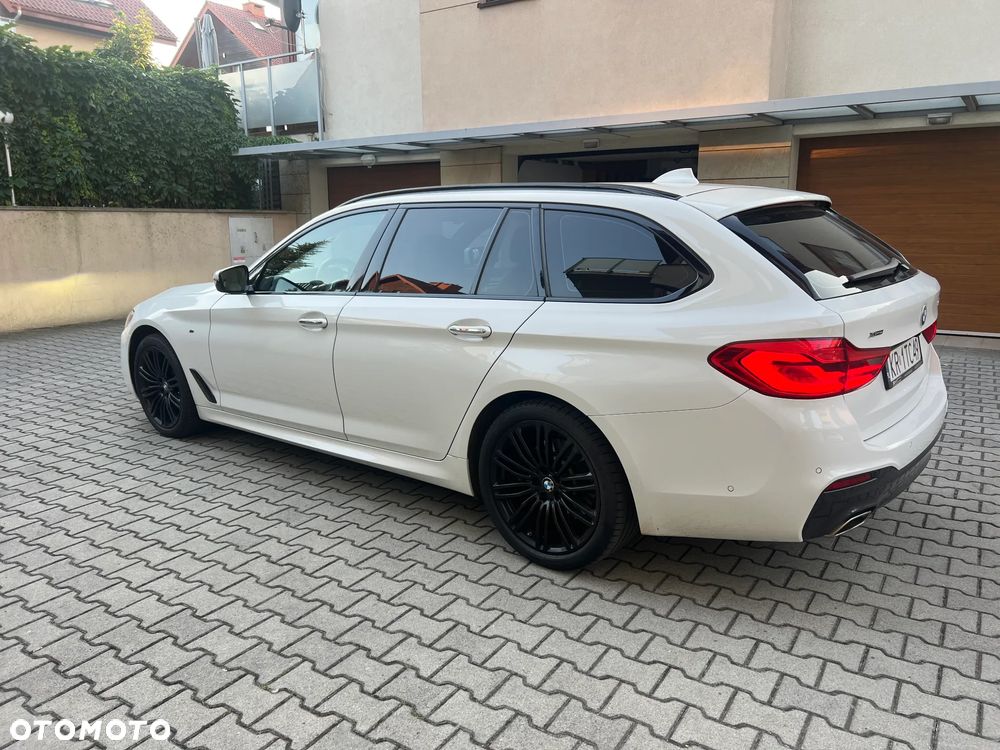 BMW 5 Series 2017 photo 3
