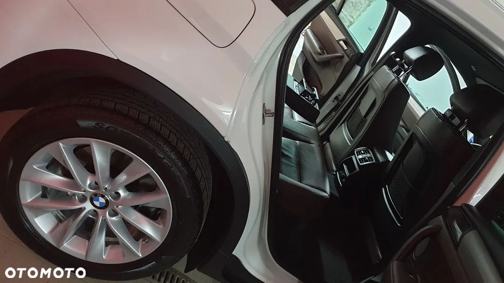 BMW X4 xDrive20i xLine - 33