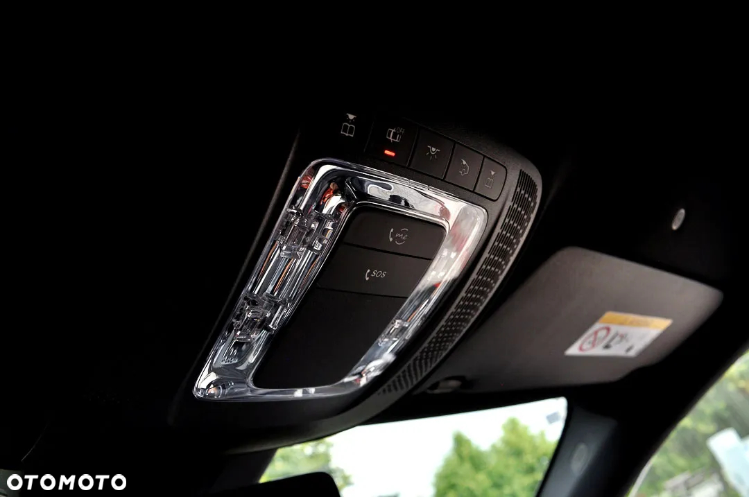 Mercedes-Benz CLA 200 d Shooting Brake 8G-DCT AMG Line - 40