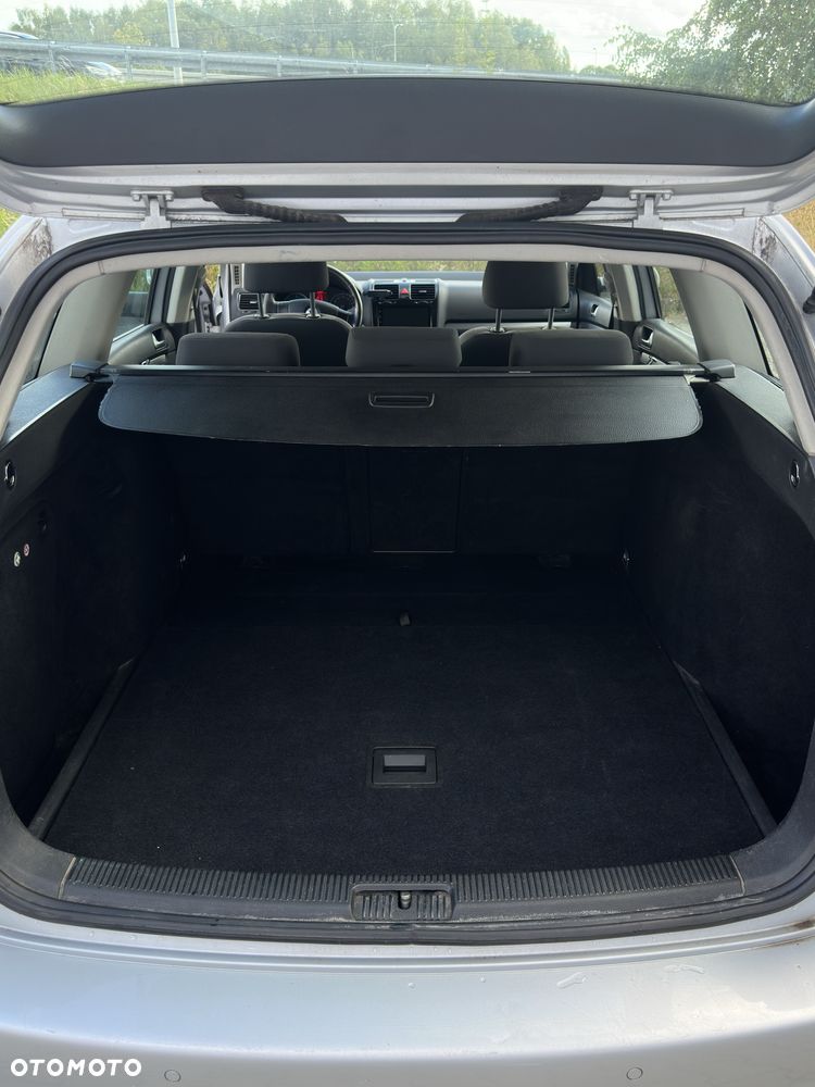Volkswagen Golf Variant - 8