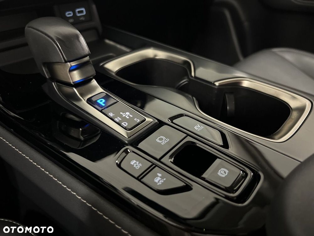 Lexus NX 350h Business AWD - 29