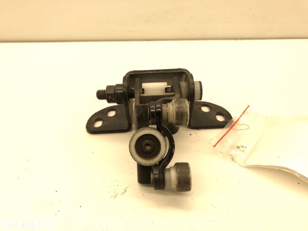 ROLKA DRZWI PRZESUWNYCH  MAN TGE Autobus 2017 - 2022 2.0 TDI 130 kW [177 KM] olej napędowy 2017 - - 2