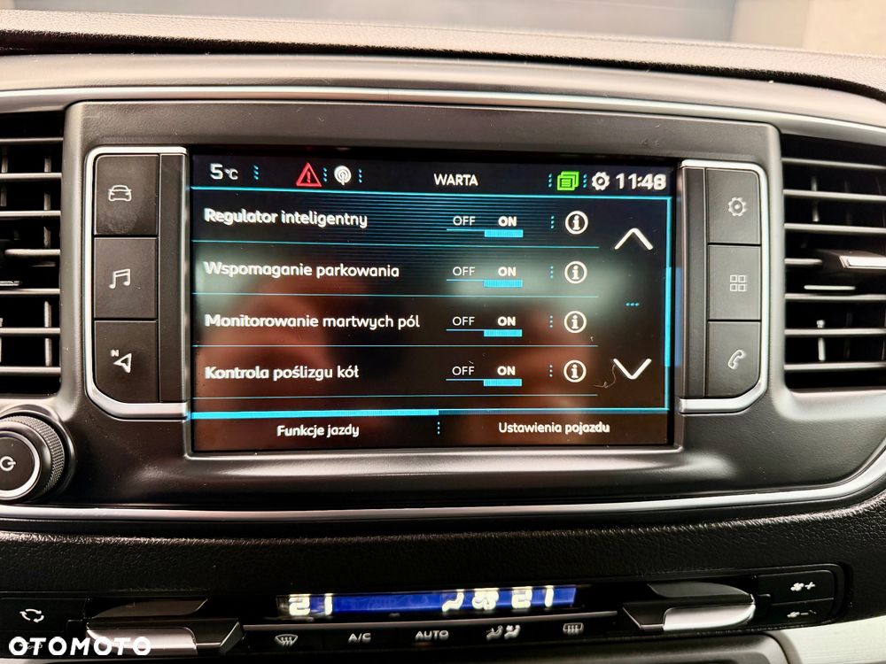 Peugeot Traveller - 29