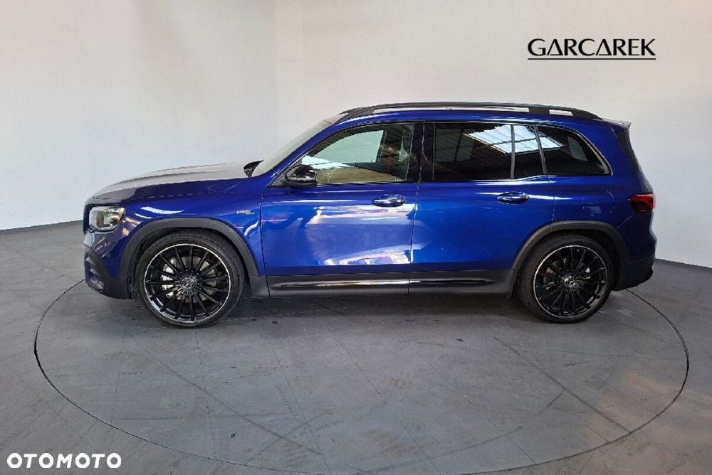 Mercedes-Benz GLB - 8