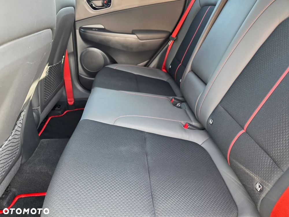 Hyundai Kona 1.6 T-GDI DCT 4WD Premium - 28