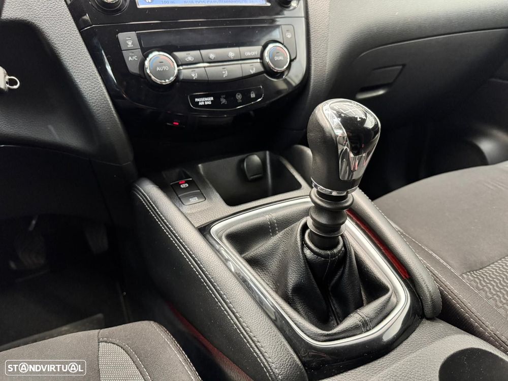 Nissan Qashqai 1.5 dCi N-Connecta - 14