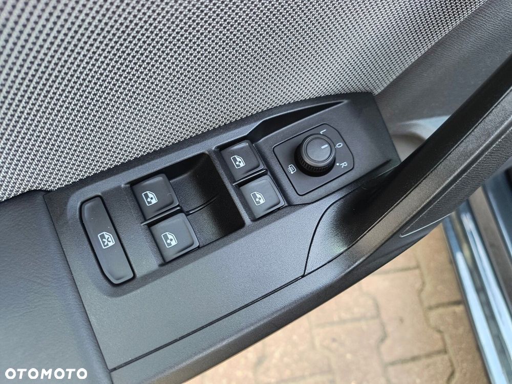 Seat Leon 2.0 TDI Style DSG - 14