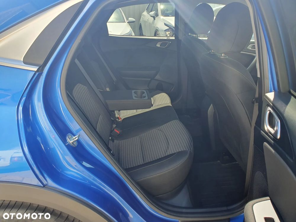 Kia XCeed 1.5 T-GDI M - 26