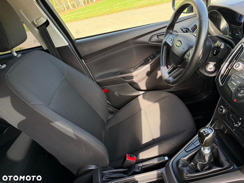 Ford Focus 1.5 TDCi Trend - 27