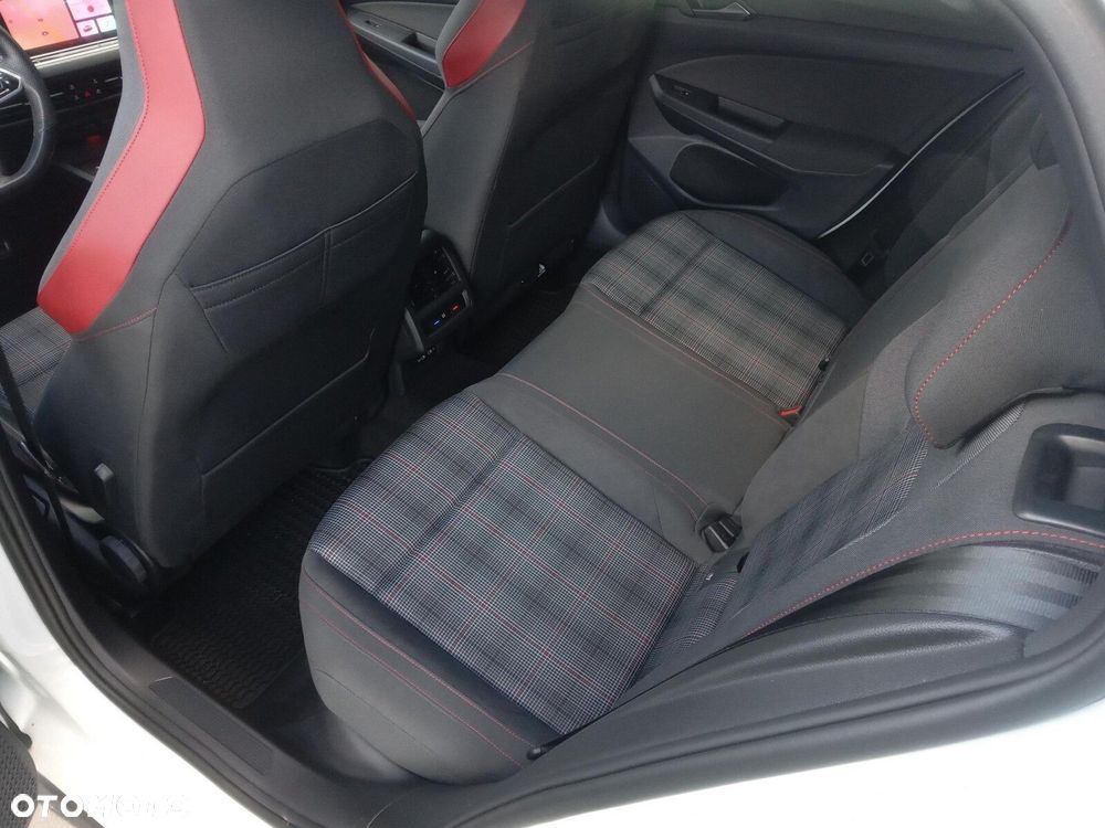 Volkswagen Golf VIII 2.0 TSI GTI DSG - 26