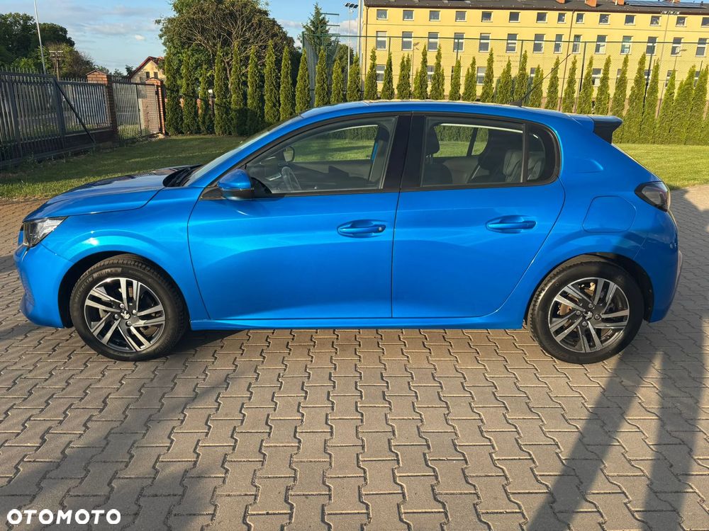 Peugeot 208 - 24
