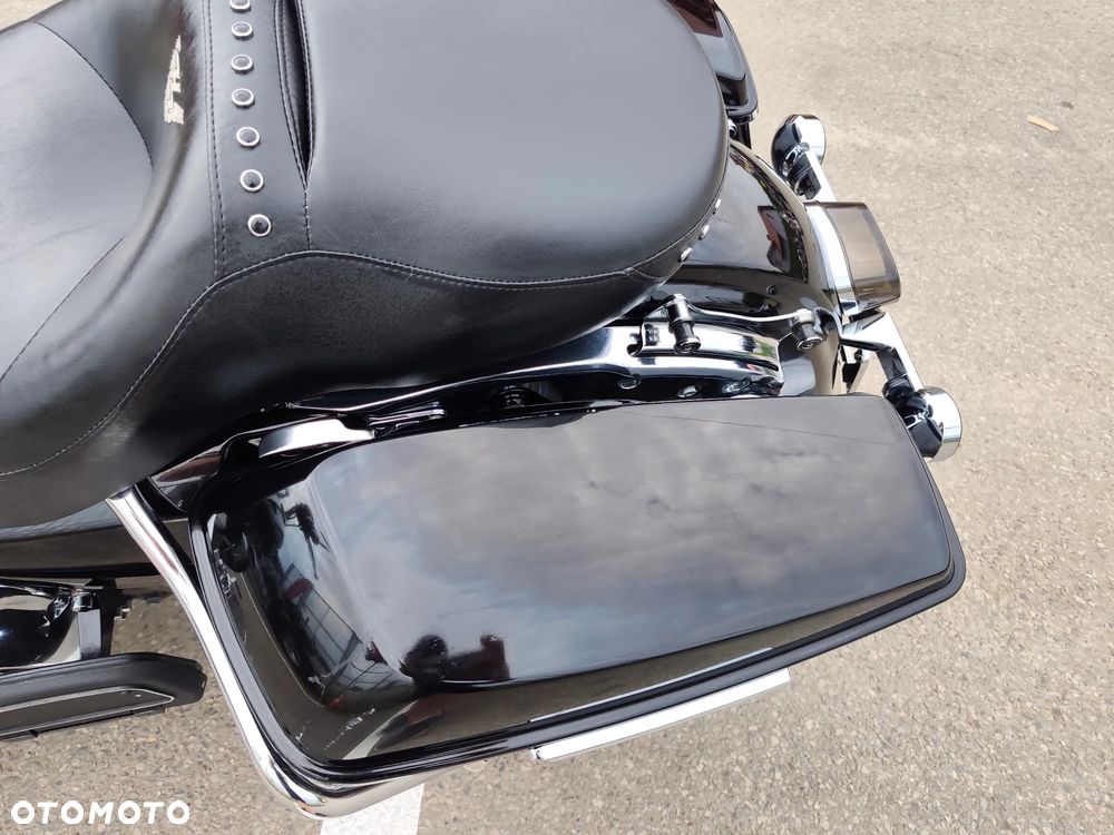 Harley-Davidson Touring Road King - 38