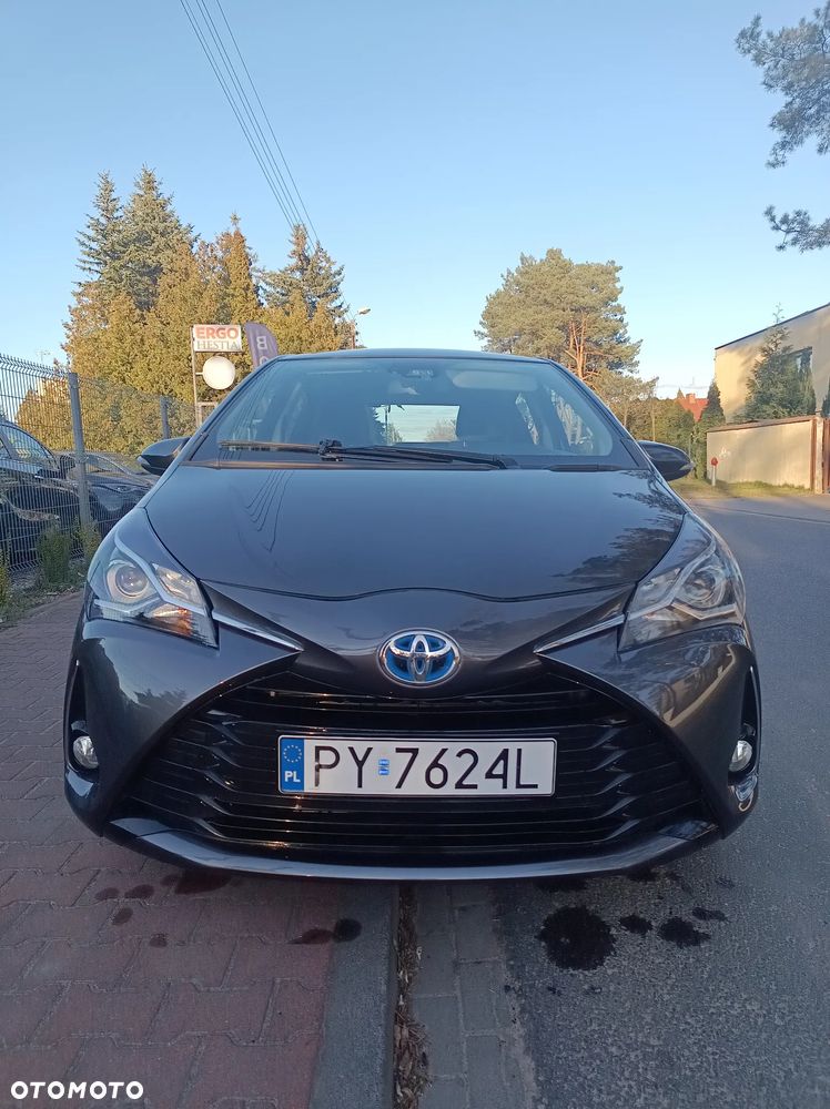 Toyota Yaris Hybrid 100 Active - 1