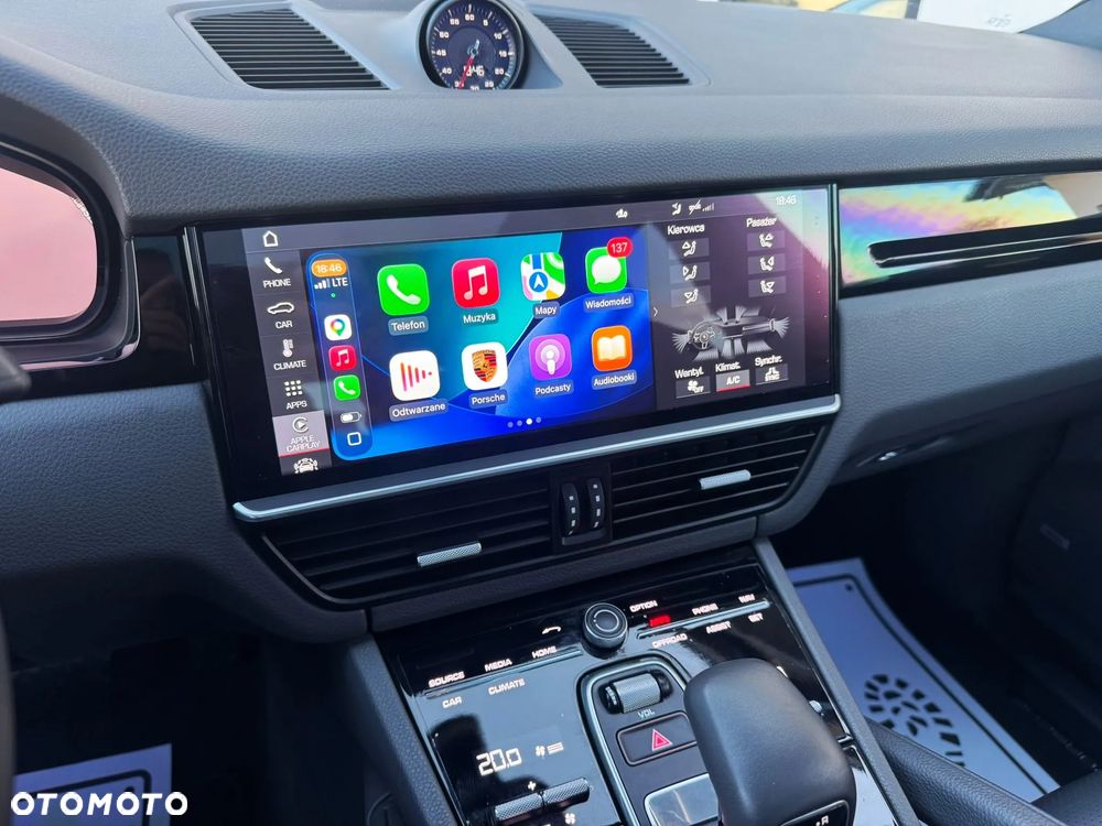 Porsche Cayenne Platinum Edition - 16