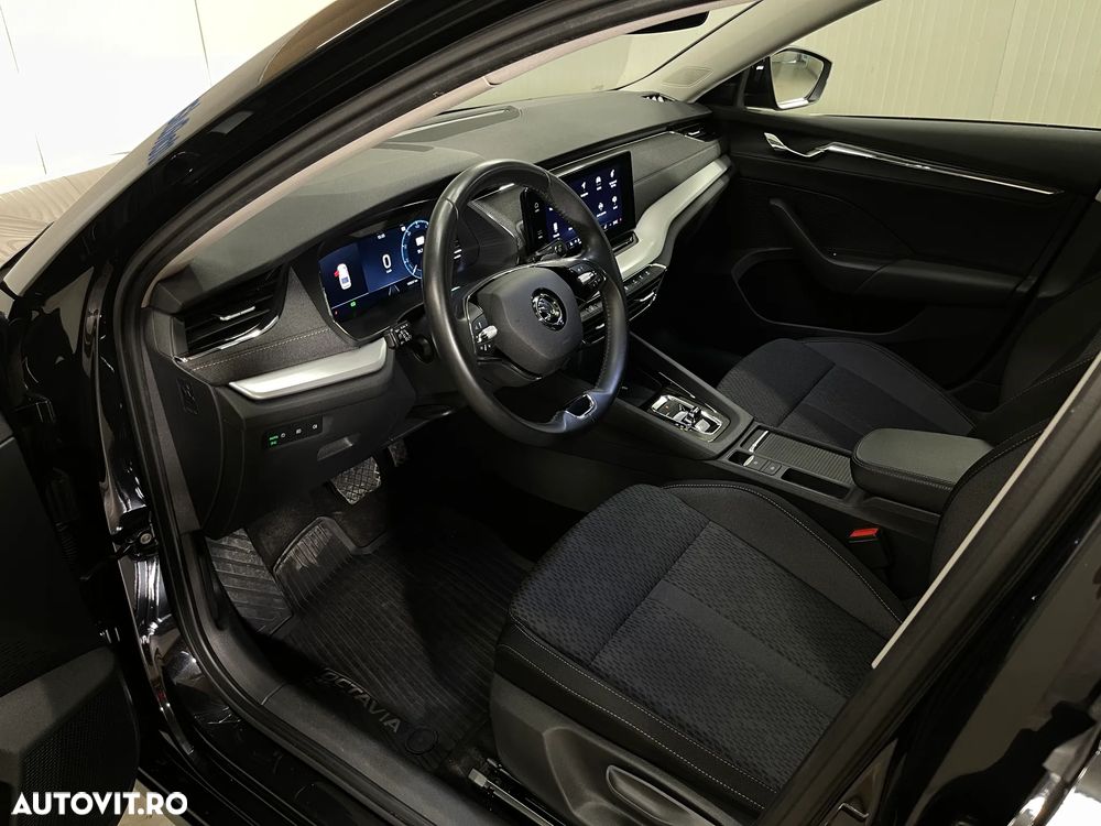 Skoda Octavia 2.0 TDI DSG Style - 6