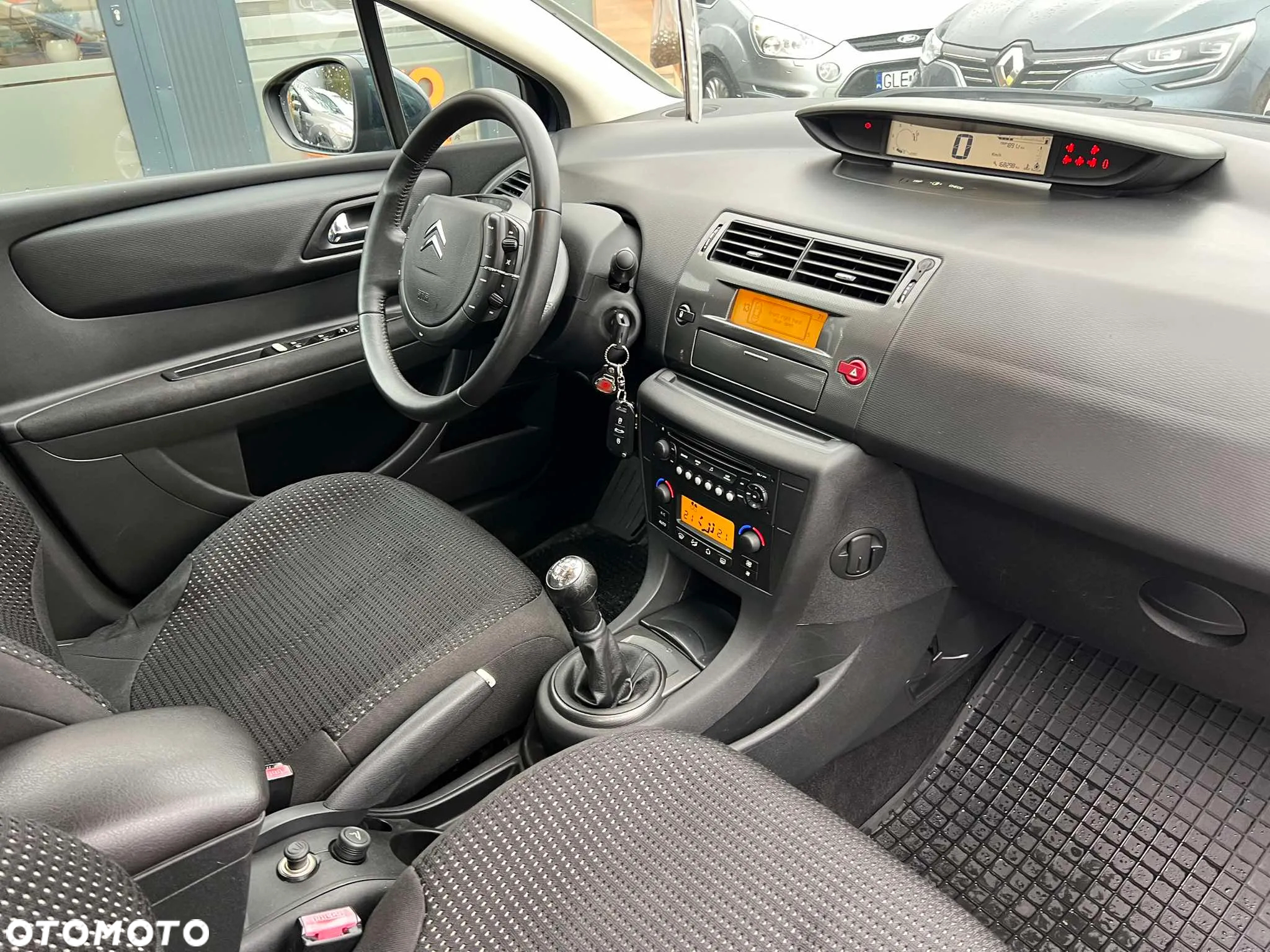 Citroën C4 1.6 HDi Impress - 9