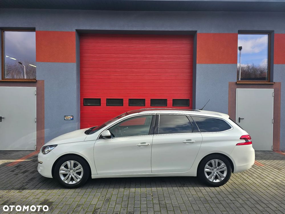 Peugeot 308 SW BlueHDi 120 Stop & Start Style - 17