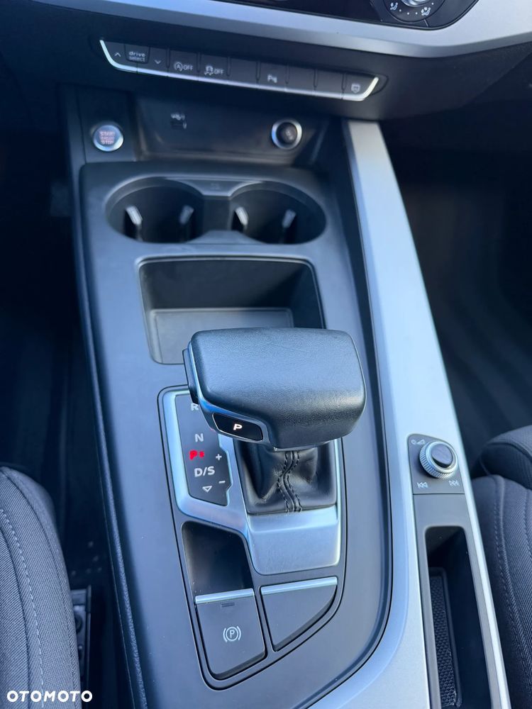 Audi A4 Avant 30 TDI S tronic advanced - 30