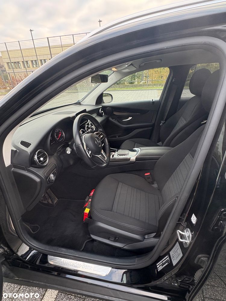Mercedes-Benz GLC 200 - 8