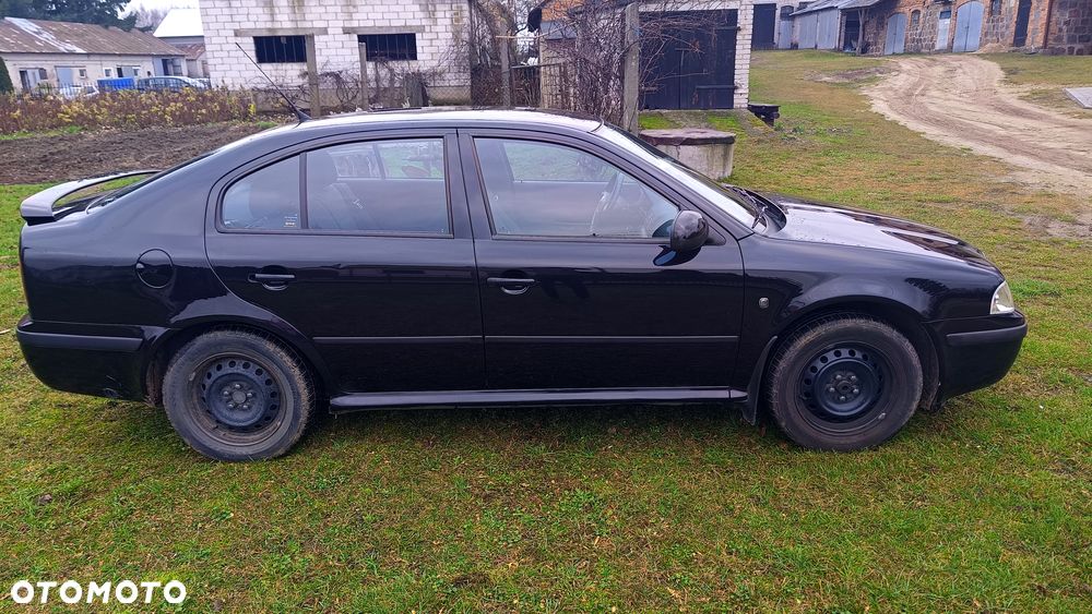 Skoda Octavia 1.6 - 8