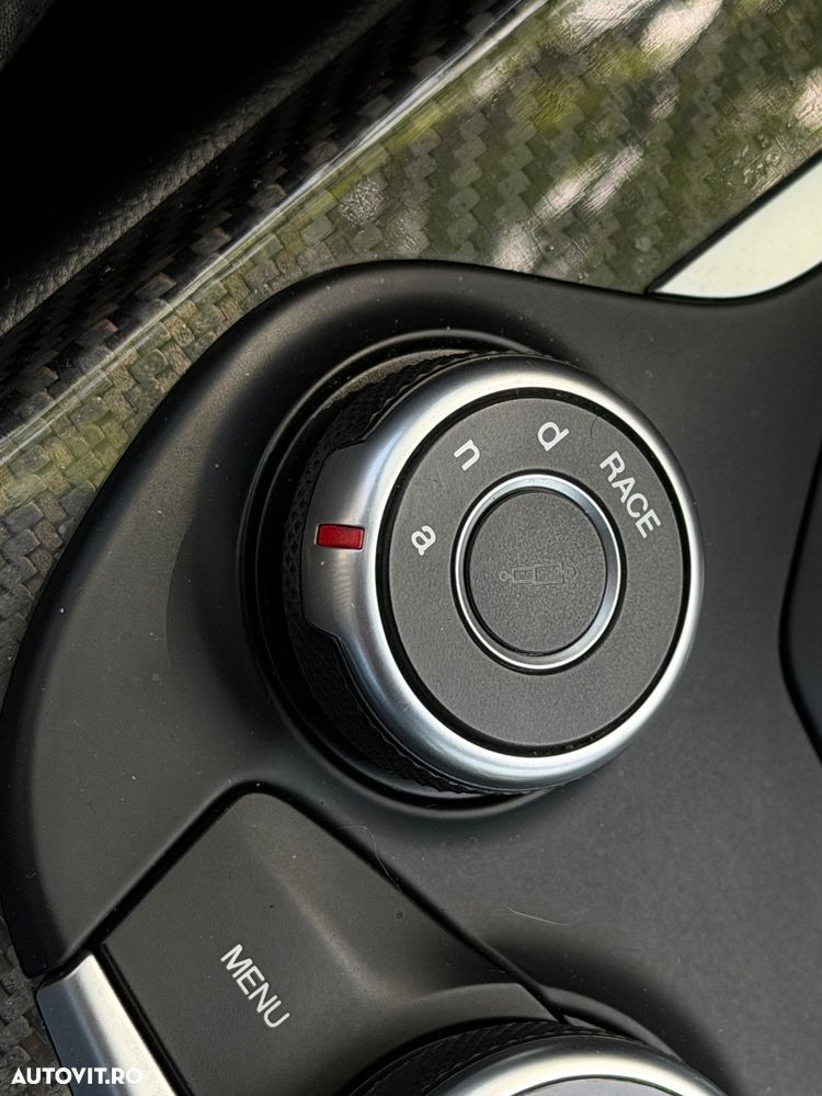 Alfa Romeo Giulia 2.9 V6 Bi-Turbo AT8 Quadrifoglio - 20