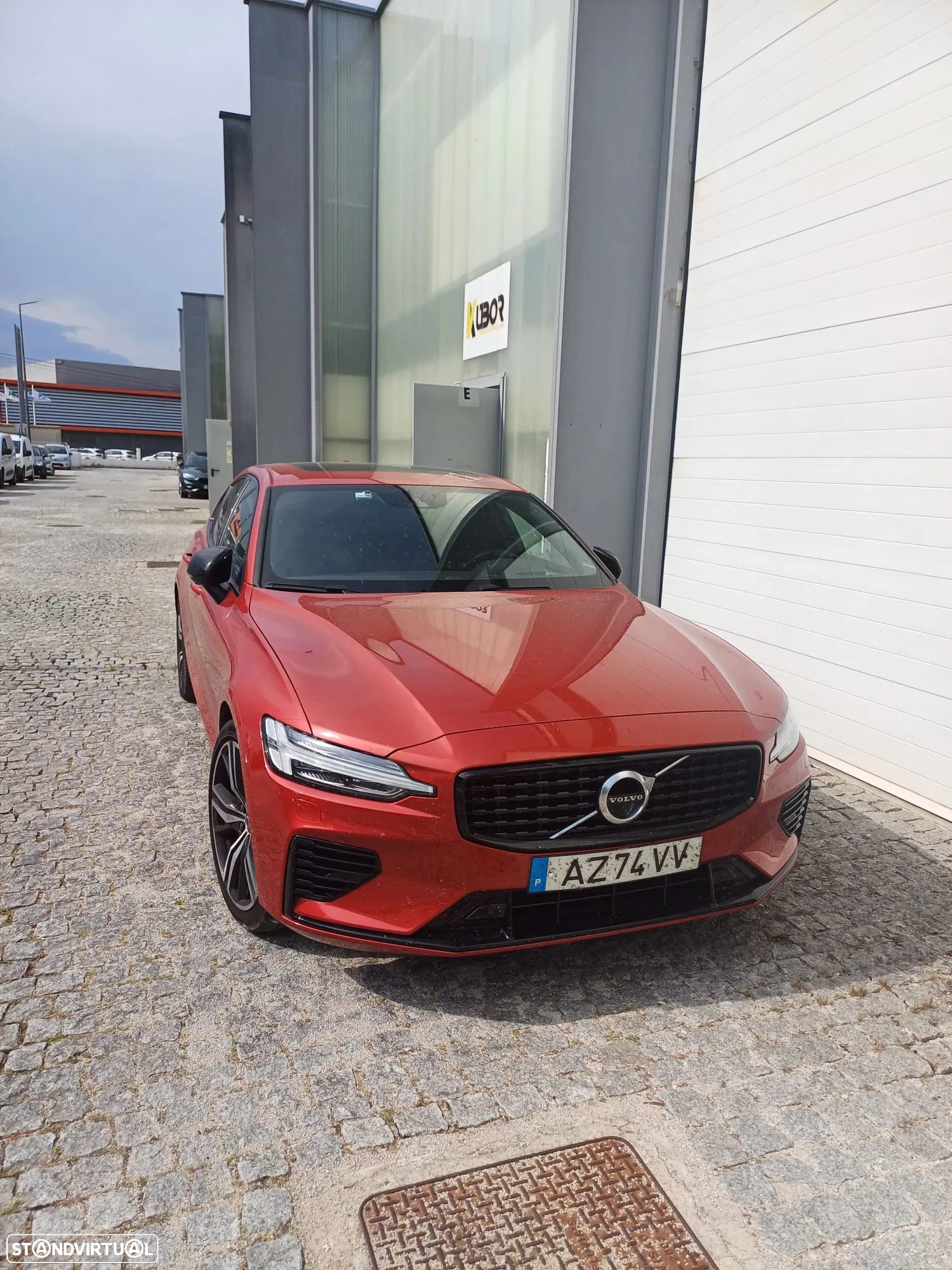 Volvo S60 2.0 T8 PHEV R-Design AWD - 2