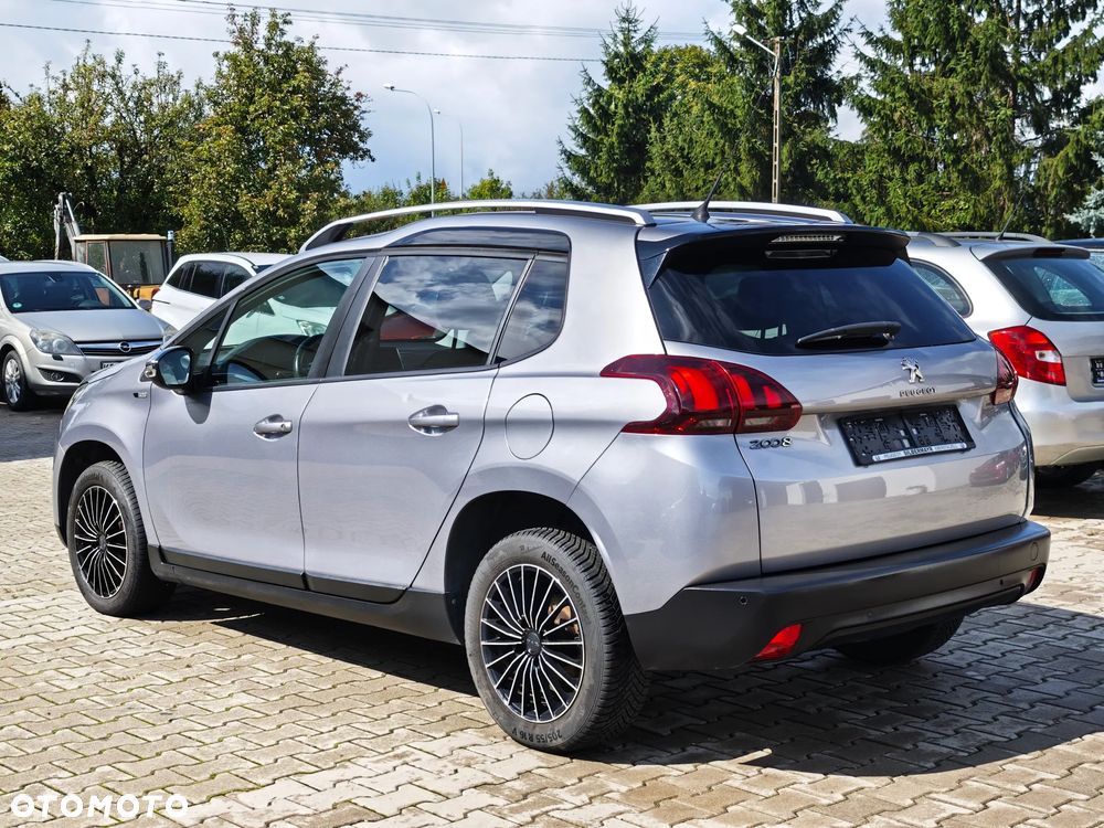 Peugeot 2008 1.6 BlueHDi Style - 4