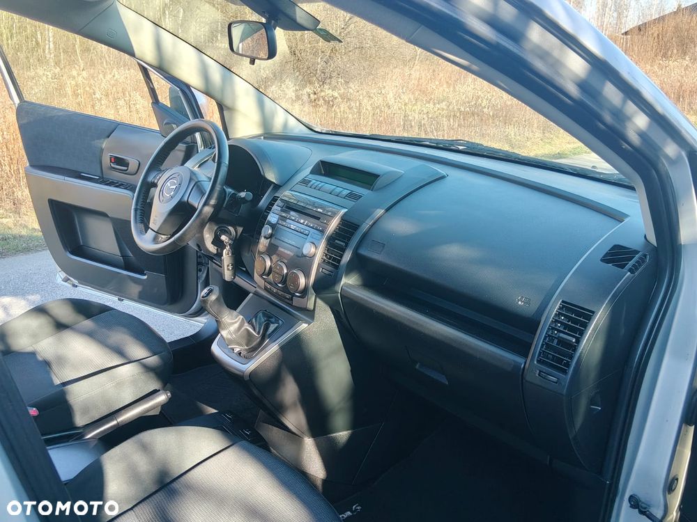 Mazda 5 - 17