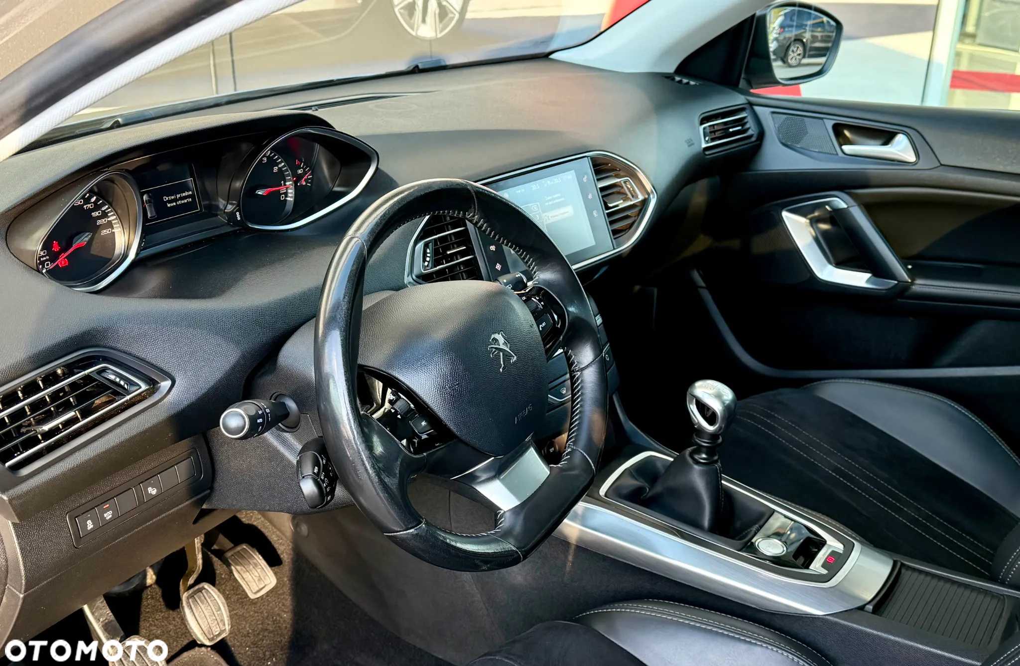 Peugeot 308 1.2 PureTech GPF Allure Pack S&S - 14