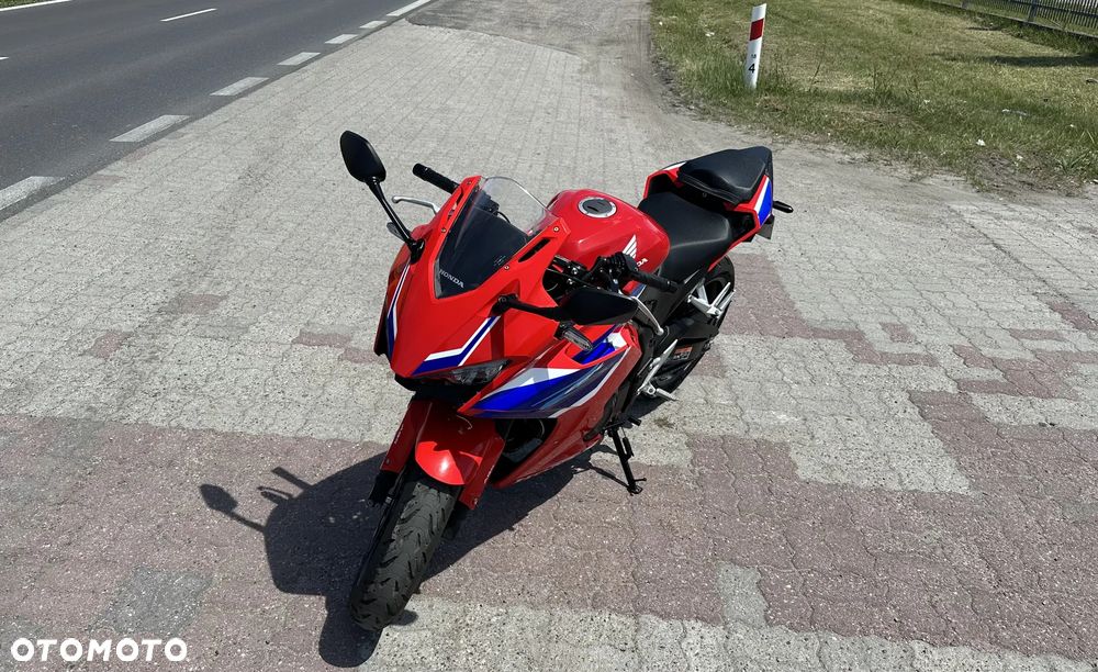 Honda CBR - 3