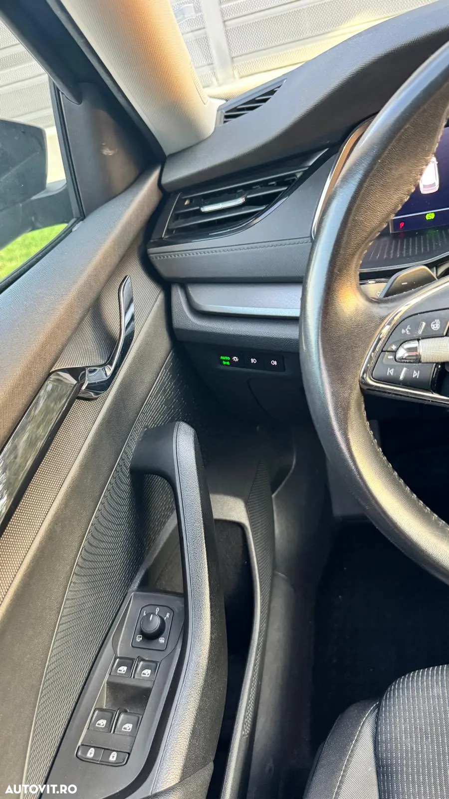 Skoda Octavia Combi 2.0 TDI DSG First Edition - 12