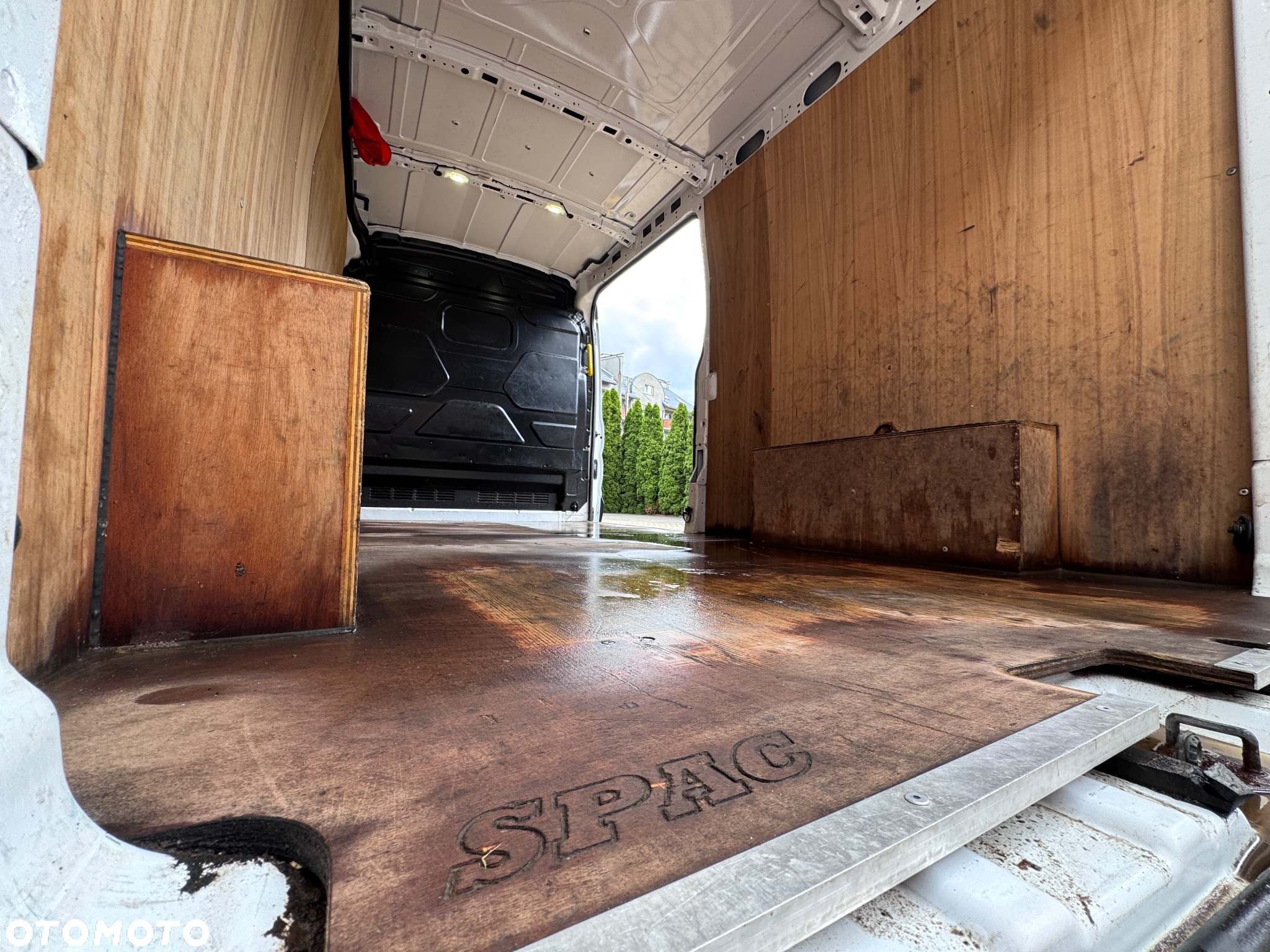 Ford Transit - 24