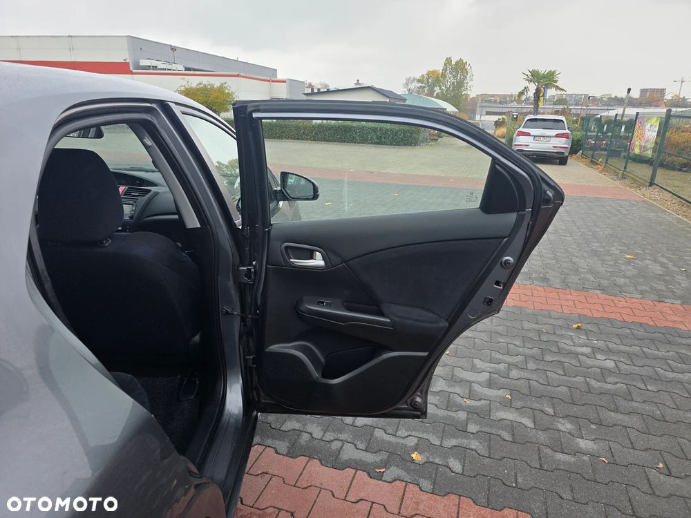 Honda Civic 1.4 i-VTEC Comfort - 11