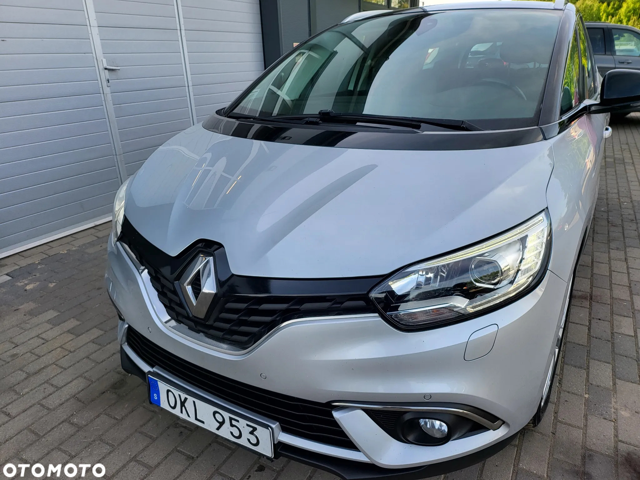 Renault Grand Scenic dCi 110 EDC LIMITED - 33