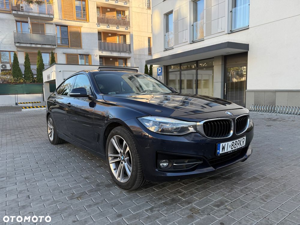 BMW Seria 3 320d M Sport - 2