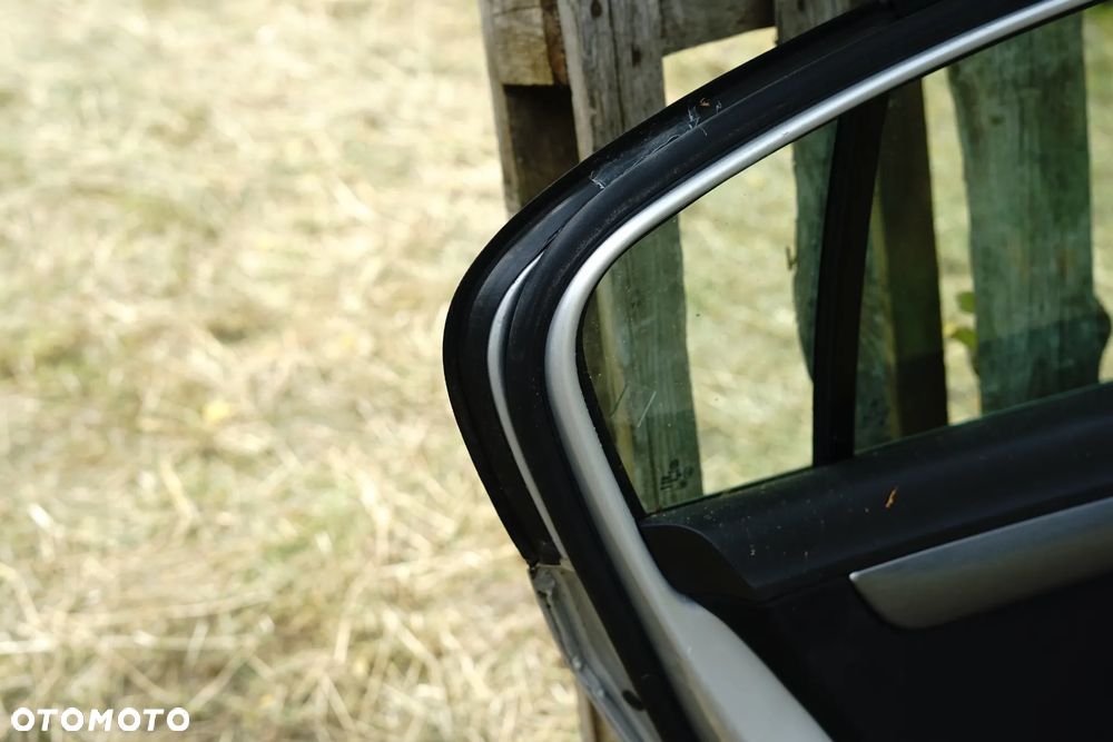 Drzwi tył tylne lewe VW Passat B7 Sedan LA7W - 10