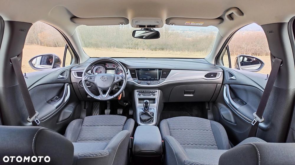 Opel Astra 1.4 Turbo Innovation - 29