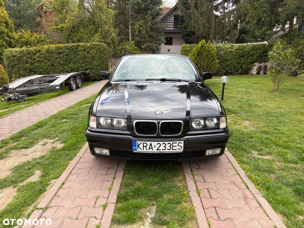 BMW Seria 3 320i - 2