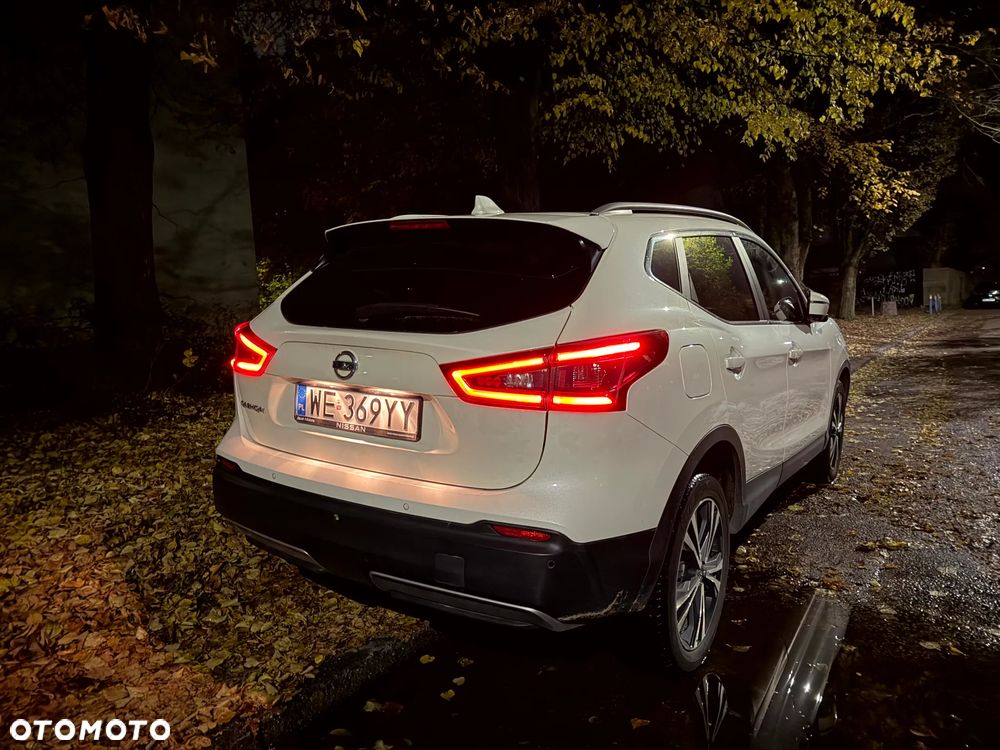 Nissan Qashqai 1.3 DIG-T N-Connecta DCT - 6
