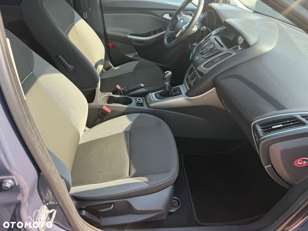 Ford Focus 1.6 TI-VCT Ambiente - 11