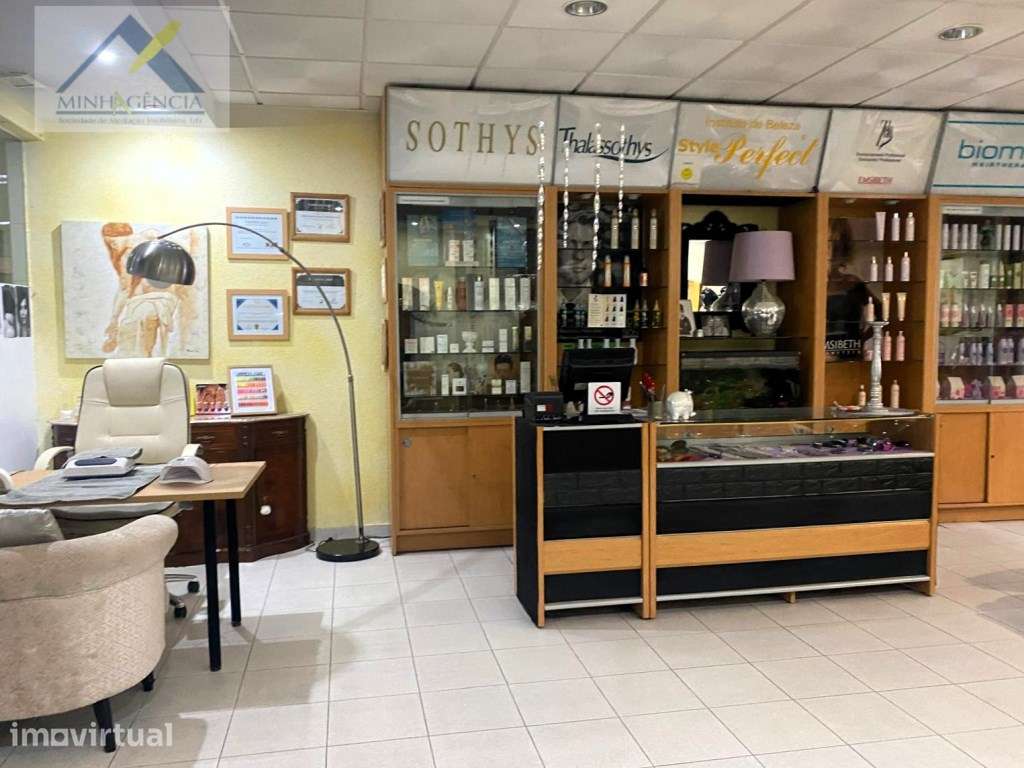 Loja e Garagem no Centro Comercial Aranguês em Setúbal - Grande imagem: 3/7
