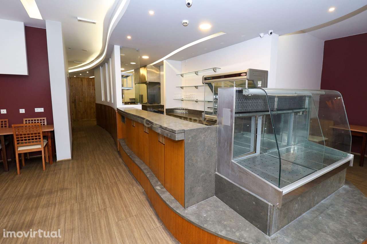 Restaurante para trespasse em Carnide, Lisboa - 191m² de potencial - Grande imagem: 5/13