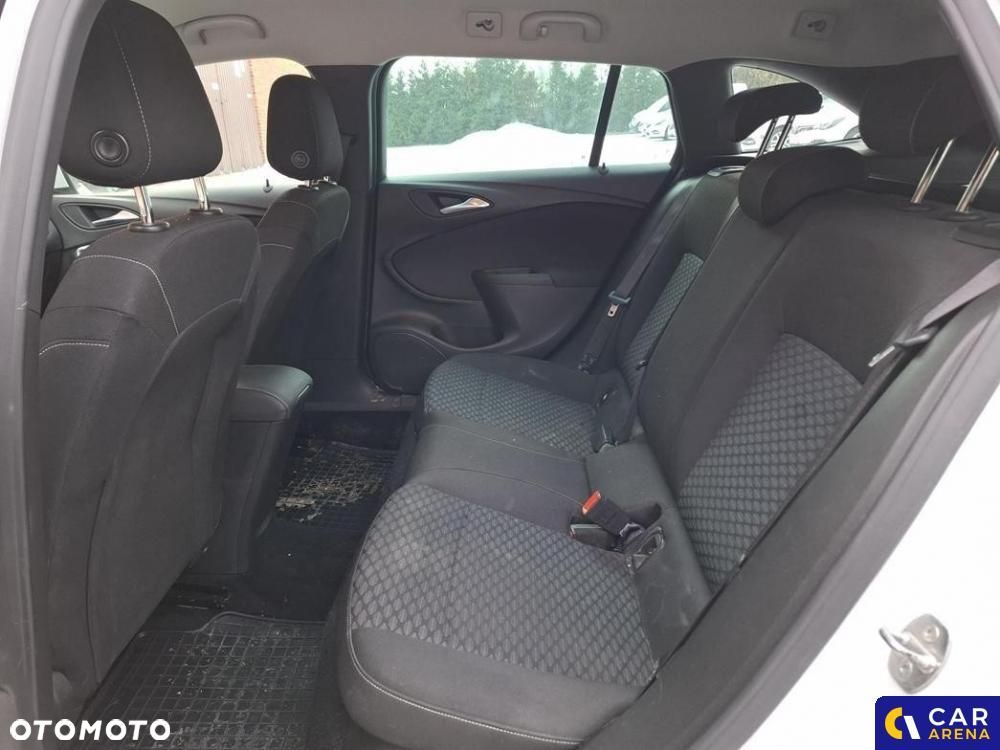 Opel Astra - 32