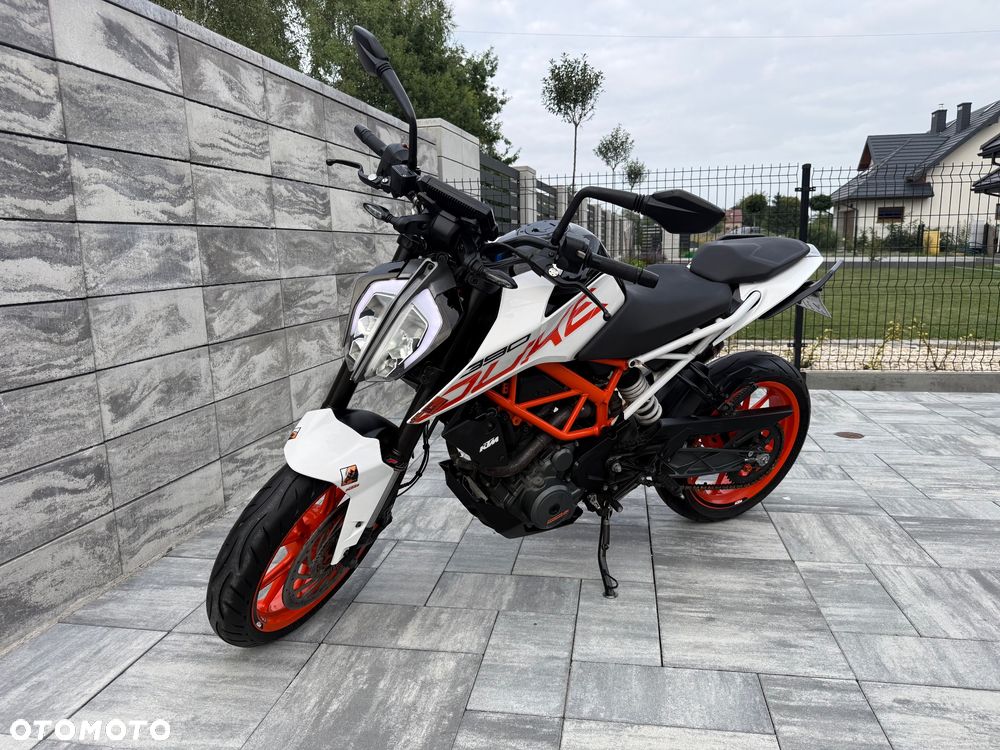 KTM Duke 390 - 1