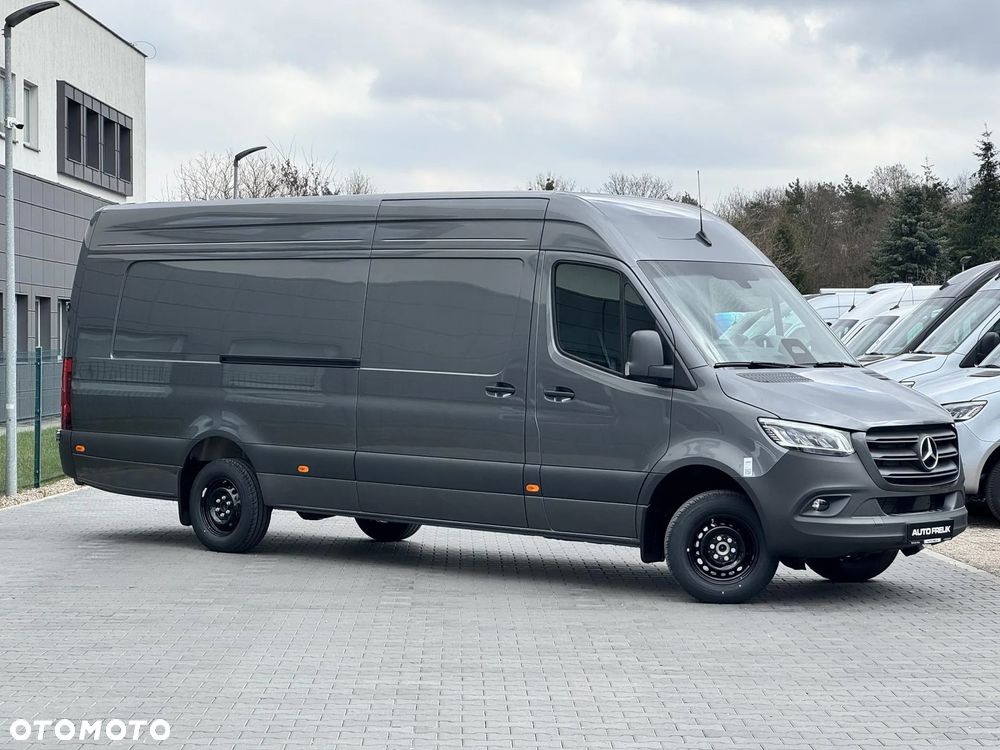Mercedes-Benz Sprinter - 1