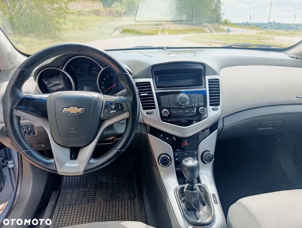 Chevrolet Cruze 1.6 - 7