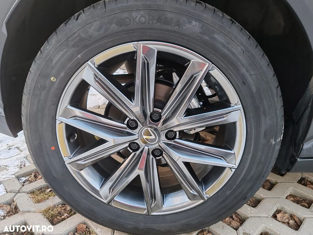 Lexus LBX 1.5 HEV 4x2 CVT Elegant - 20